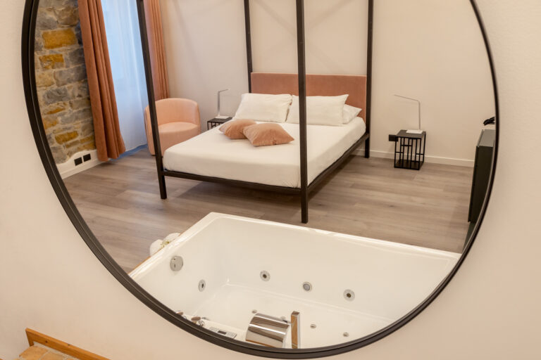 Cocola bedroom : reflexions